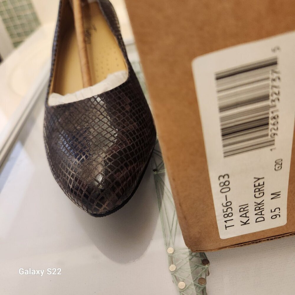 Trotters Dark Brown Snake-Print Block Heel Pumps - Picture 3 of 9